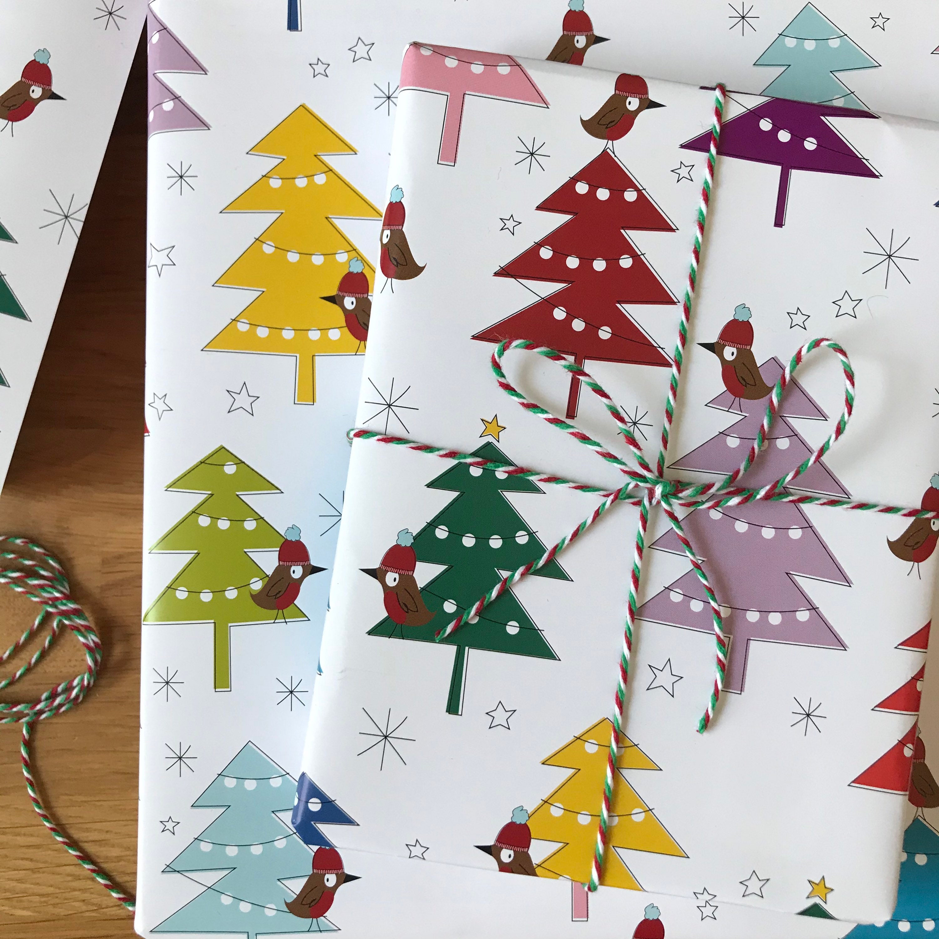 Discover Robins And Christmas Trees Christmas Wrapping Paper
