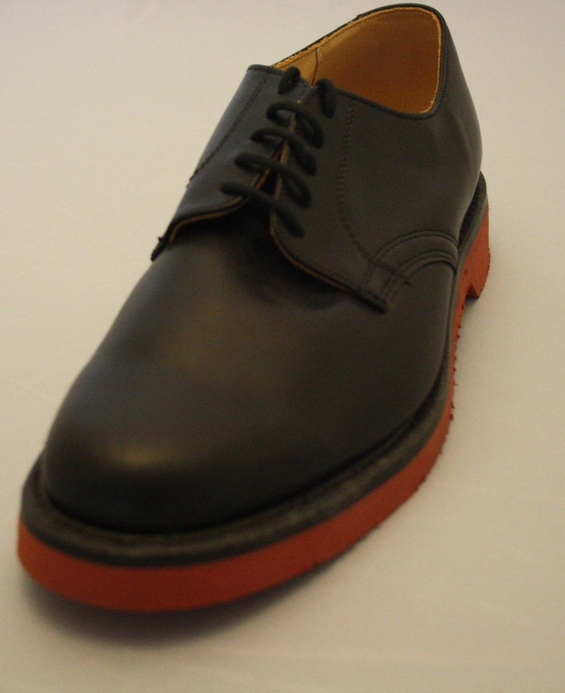 Black leather Gibson George Cox Size 8