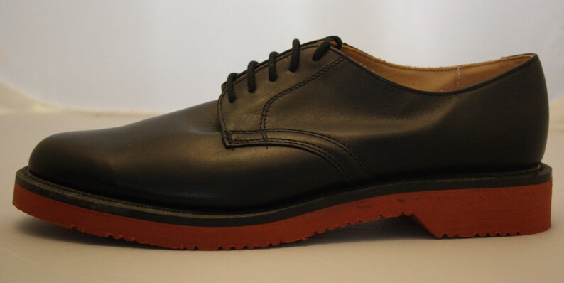 Black leather Gibson George Cox Size 8