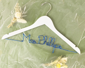 Wedding Dress Hanger, Bride Hanger, Last Name Hanger, Mrs Hanger, Wedding Hanger, Personalized Hanger, Bridesmaid Hangers,Gift