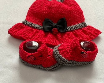 Baby Ladybug Cotton Knit Sunhat and Sandal Set, 0-3m