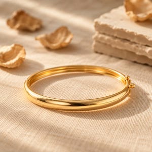 Gewölbtes Armband aus 14-karätigem Gold-Vermeil, minimalistischer Goldschmuck