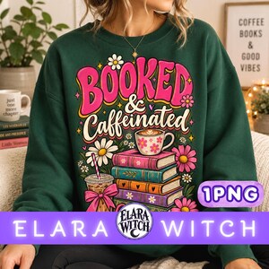 Boekjesstapel met bloemenmotief en cafeïne, PNG-afbeelding voor boekenliefhebbers, sublimatieontwerp voor T-shirts, mokken en tassen voor lezers, direct digitaal te downloaden.