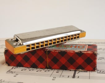 Vintage Harmonica Honher Echo Made in England 1940's Key G Tremolo, Rare Mouth Organ