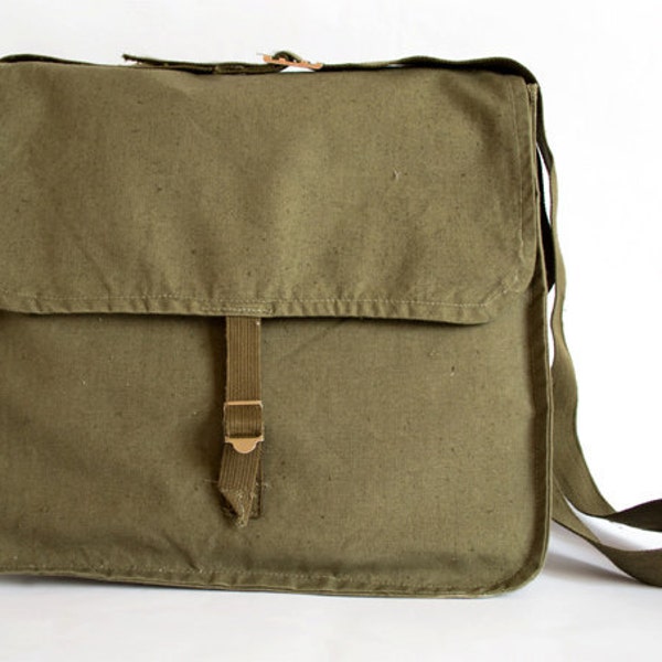 Army Bag Vintage Army Bag 1980's Military Shoulder Bag Green Canvas Messenger Bag Army Shoulder Bag Crossbody Bag