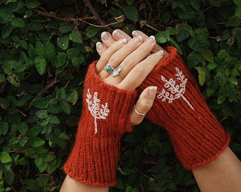 Crochet Wrist Warmers Easy Crochet Pattern Crochet Gloves Fingerless Gloves Crochet Pattern Crochet Crochet Mittens Gloves image 7