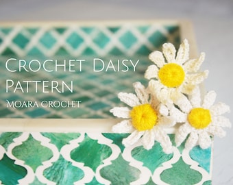 Crochet Daisy Flower Pattern - Step by step crochet flower pattern with written | photo tutorial.