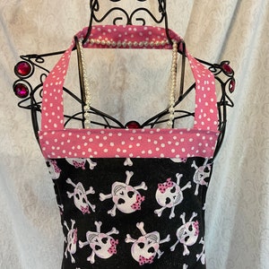 Reversible Apron in Sparkly Skulls with Sassy Pink Bows, and Pink Polka Dots. Hot and Sweet for those wild nights in the kitchen... image 4