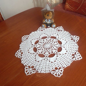 Large White Crochet Doily, Lace Rustic Vintage Round Doily, Home Decor, Table Decoration, 19 inches runner