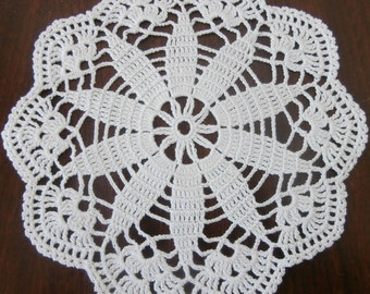 White Round Crochet Doily,  7 inches Cotton Home Decor Lace Table Decoration, Vintage Centerpiece Placemat