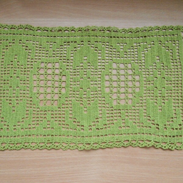 Green Rectangular Table Runner,  Crochet Lace Doily Table mat, Table Decoration