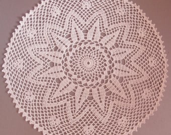 White crochet Round doily,  Lace Vintage Table Centerpiece, Table Decoration, Home Decor