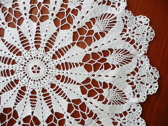 White Crochet Round Doily, Lace Vintage Home Decor, Table Decoration 18"