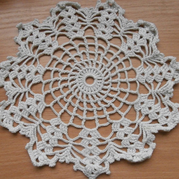 White Round Crochet Doily, Snowflake Cotton Small Centerpiece, Lace Vintage Home decor