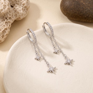 Silverfyllda stjärnörhängen, CZ Huggie Hoops, Stjärnhängande örhängen, Kedjeörhängen, Himmelsmycken, Present till henne
