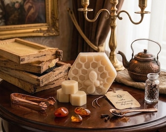 Honey Bee Soy Wax Melts | Copper and Clove Scented Wax Cubes | Handmade Honeycomb Wax Melts | Gift Bee and Butter wax Melts