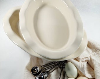 Set of 2 Vintage Oval Nesting Baking Dishes Wavy Edge