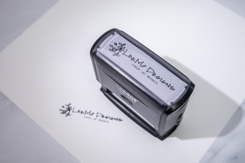Self Inking Custom Logo Rubber Stamp - Made with Your Design, Brand, or Artwork Bild 4