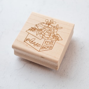 Floral Recycle Stamp - Recycled Packaging Rubber Stamp - Ecofriendly Label