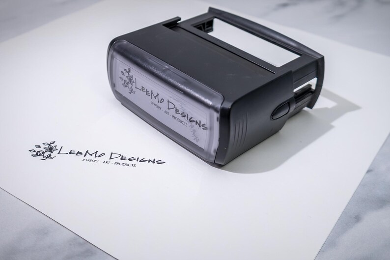 Self Inking Custom Logo Rubber Stamp - Made with Your Design, Brand, or Artwork Bild 6