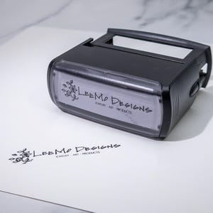 Self Inking Custom Logo Rubber Stamp - Made with Your Design, Brand, or Artwork Bild 5