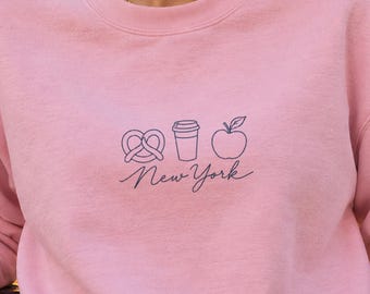 Sudadera de Nueva York, sudadera con cuello redondo de la Gran Manzana con estampado de pretzels y café de Nueva York, suéter minimalista con diseño lineal de la ciudad, regalo de Nueva York para ella, suéter navideño