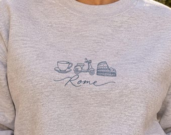 Sudadera de Roma, jersey de cuello redondo Vespa Colosseum color espresso, jersey minimalista con estampado de líneas urbanas, regalo de Roma para ella, jersey navideño