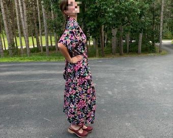 California Krush set women's vintage medium black floral print set cottagecore