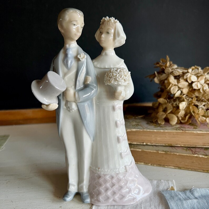 Vintage Lladro Wedding Couple, Lladro Bride and Groom Figurine, Made in Spain, Porcelain Figurine, Wedding Gift, Anniversary Gift, 1970s image 5