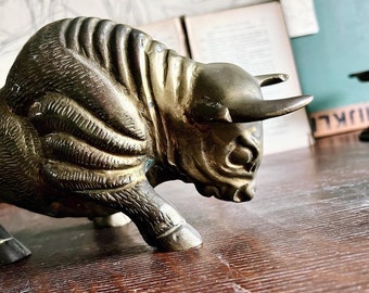 Vintage Brass Bull Sculpture, Bull Figurine, Vintage Brass Decor, Large Brass Bull