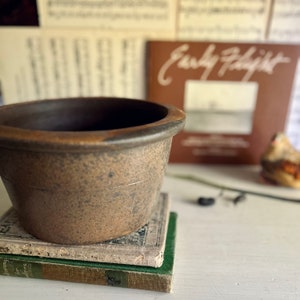 Vintage Pottery Crock Pot, Redware Crock, Rustic Pottery, Cottage Farmhouse Decor, Simple Utilitarian Pot, Handmade Pottery image 7