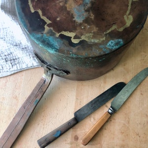 Early Copper Cooking Pot, Antique Dovetail Cooking Pot, Primitive Copper Pot, Rustic Copper Pan, Farmhouse Kitchen, Vintage Cabin Decor, image 4