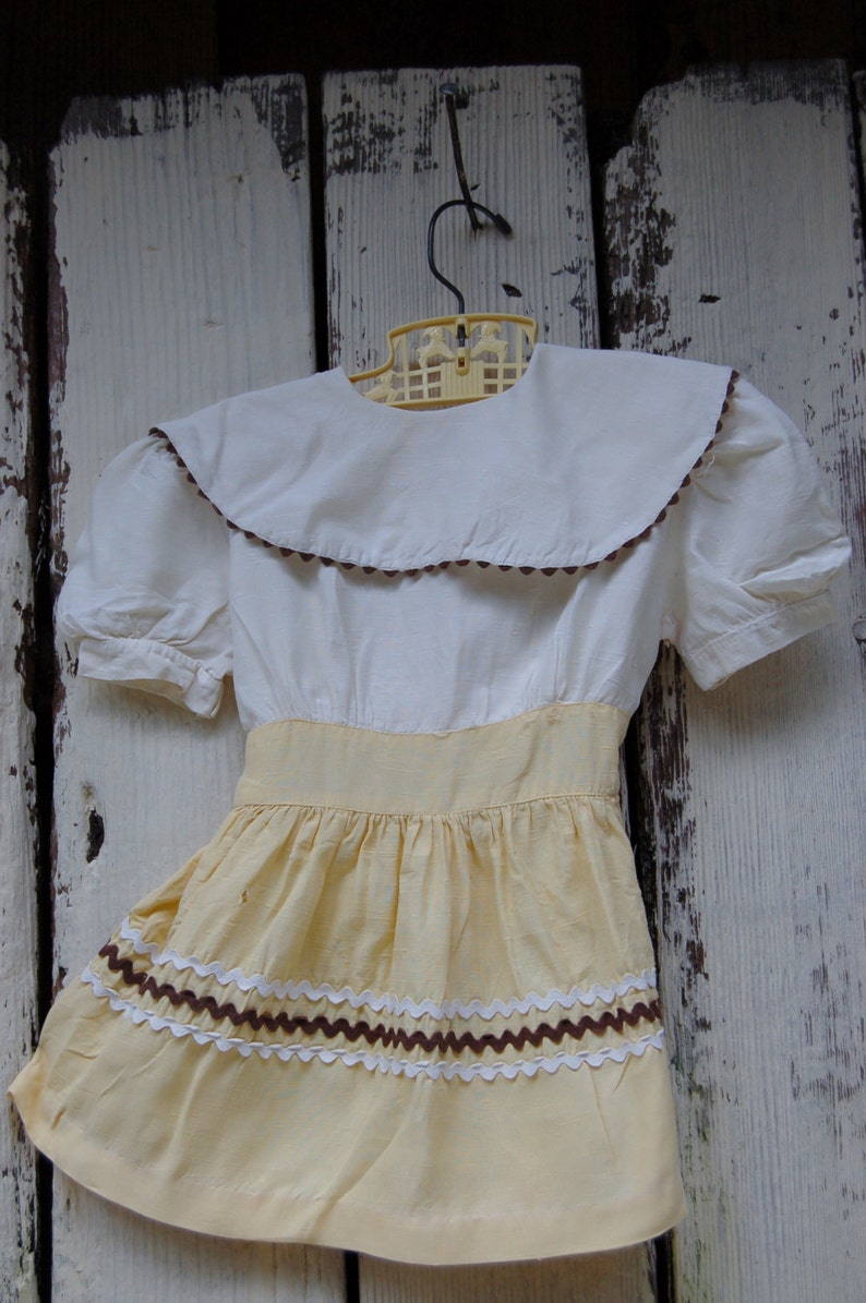 Size 2T4T toddler dress with rick rack Vintage Toddler Shabby dress Yellow toddler dress