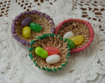 3 Miniature Handmade Pine needle baskets Miniature stacking baskets. Mini Easter baskets. Pine needle miniature baskets. set of 3 pastel