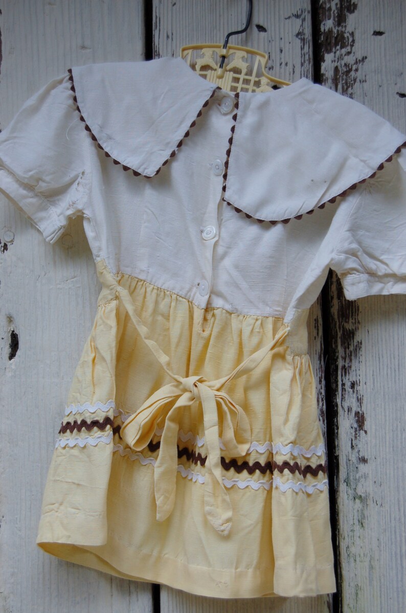 Size 2T4T toddler dress with rick rack Vintage Toddler Shabby dress Yellow toddler dress