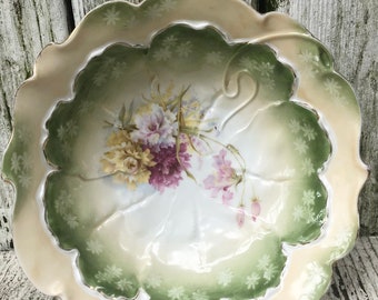 Porcelain serving bowl. Green and cream floral serving bowl