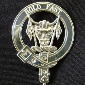 MacLeod Scottish Clan Crest Badge in Solid Sterling