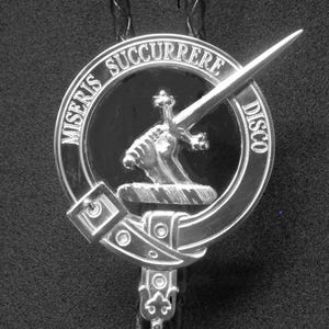 MacMillan Scottish Clan Crest Badge in Solid Sterling