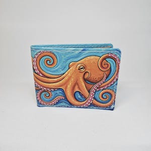 UV Printed / Minimalist / Slim / Faux Leather / Leather /Bifold / Holds 6 Cards & 20 Bills