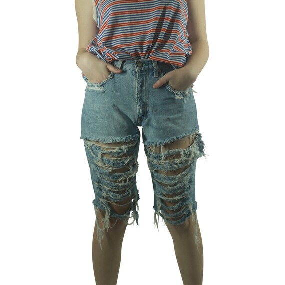 Ripped Tommy Hilfiger Capri Jeans - Size 5