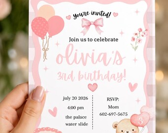 Maqueta de invitación de cumpleaños rosa / Vista plana del tercer cumpleaños de una niña (Producto digital)