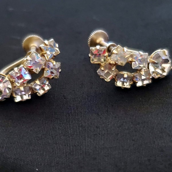 Vintage Art Deco Style Clear Glass Rhinestone Goldtone Screwback Closure Earrings Circa 1960s - glamour, fashion, mid century, sparkle