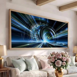 Peut inclure: Une grande œuvre d'art murale rectangulaire dans un cadre en bois clair présentant un design numérique abstrait de traînées lumineuses bleues et blanches rayonnant depuis un vortex circulaire central, évoquant vitesse et perspective.