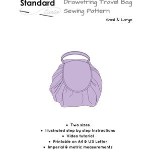 Puede incluir: Un patrón de costura para una bolsa de viaje con cordón de ajuste en dos tamaños, pequeño y grande. El patrón incluye instrucciones ilustradas paso a paso, un tutorial en video y medidas imperiales y métricas. Es imprimible en papel A4 y US Letter.