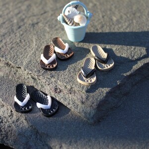 FLIP FLOPS with TOE Prints for your Miniature Beach or Wedding Cake Topper by Landscapes In Miniature image 4