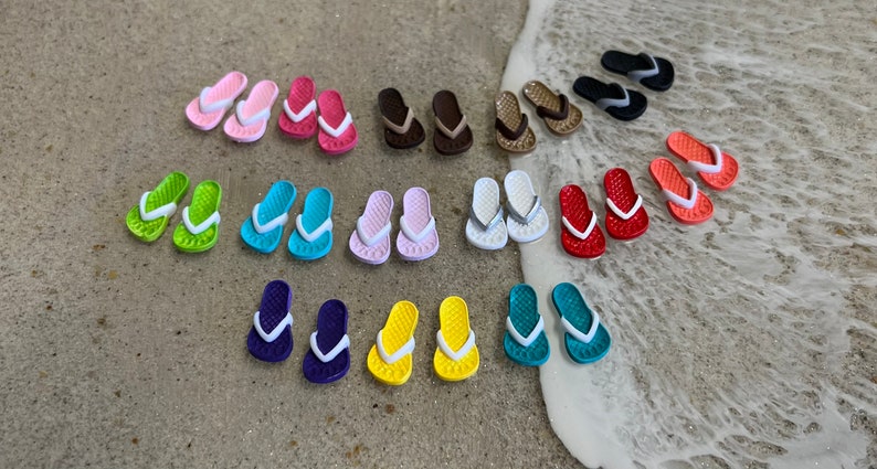 FLIP FLOPS with TOE Prints for your Miniature Beach or Wedding Cake Topper by Landscapes In Miniature imagem 6