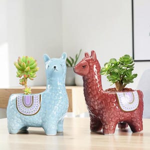 Funny Cartoon Alpaca Succulent Planter | Quirky Ceramic Animal Flower Pot | Mini Cactus Planter for Desk Shelf