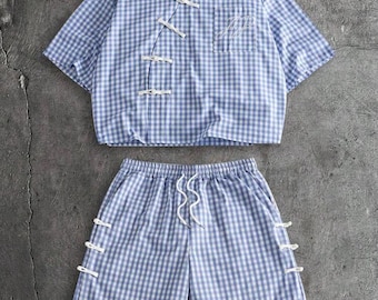 Blaues Vichy-Karo-Hemd und Shorts-Set, Kurzarmhemd mit Froschknopfverschluss, passendes zweiteiliges Sommeroutfit, Unisex-Karo-Set