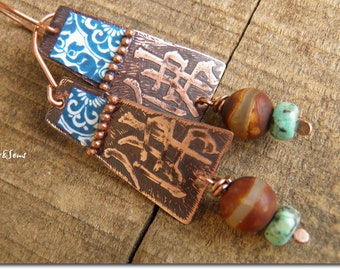 Bohemian earrings-Ethnic 佛 Bouddha 佛  Etched and patinated copper pendant, blue pattern of China, agate and turquoise African