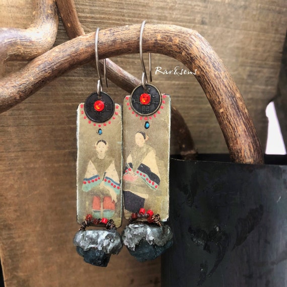 Handcrafted pendant earrings with t